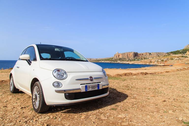 Rent a car in Italy Do you need a car for your vacation? Contact us now!